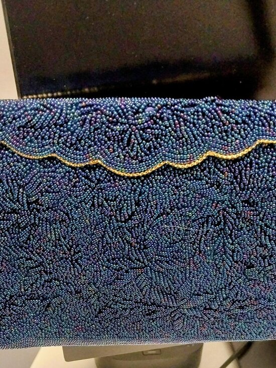 Ed B Robertson Handbags - 1950s Blue Glass Beaded Evening Purse Hong Kong Vintage Cocktail Bag